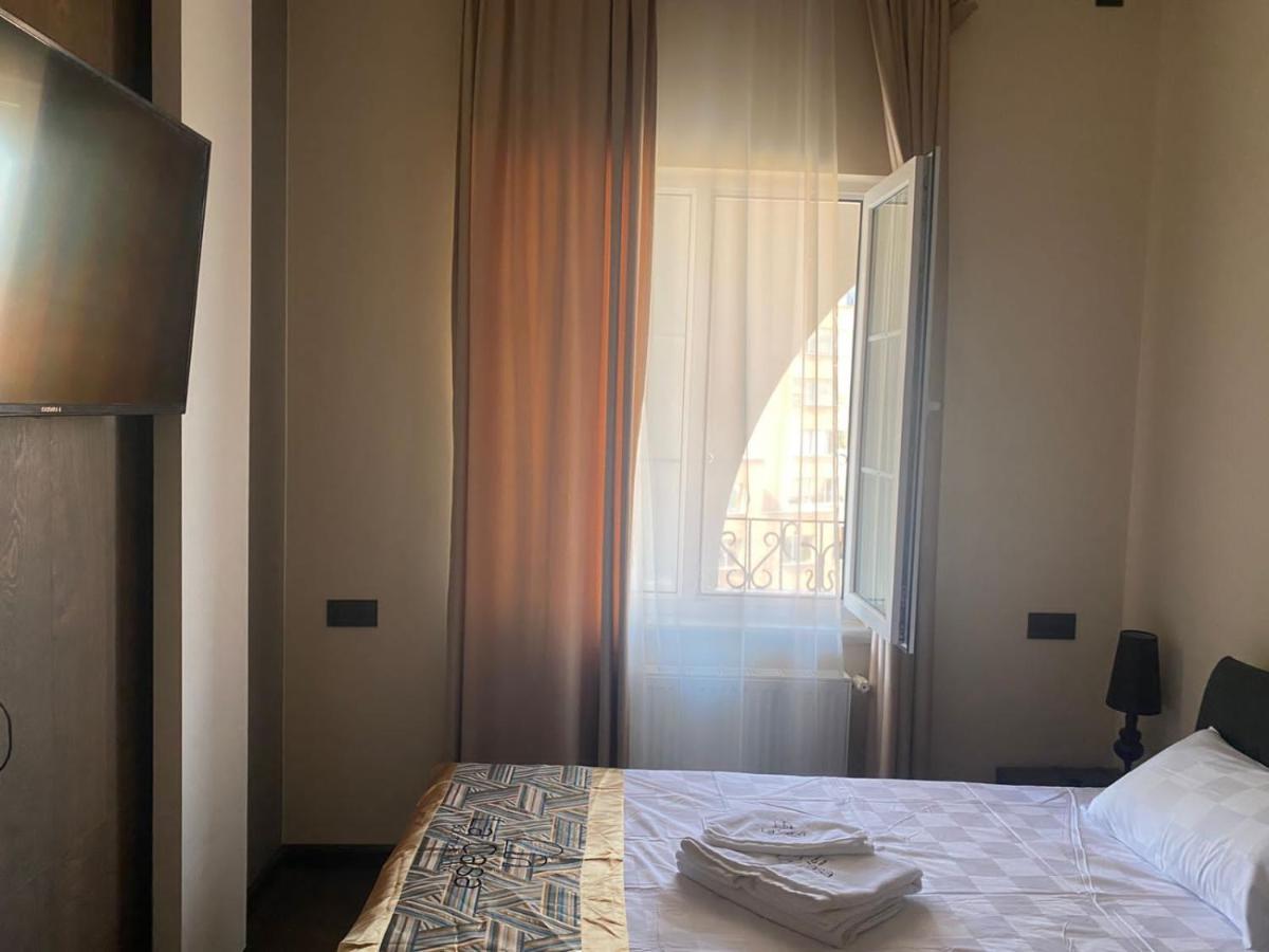 La Casa Hotel Jerevan Buitenkant foto