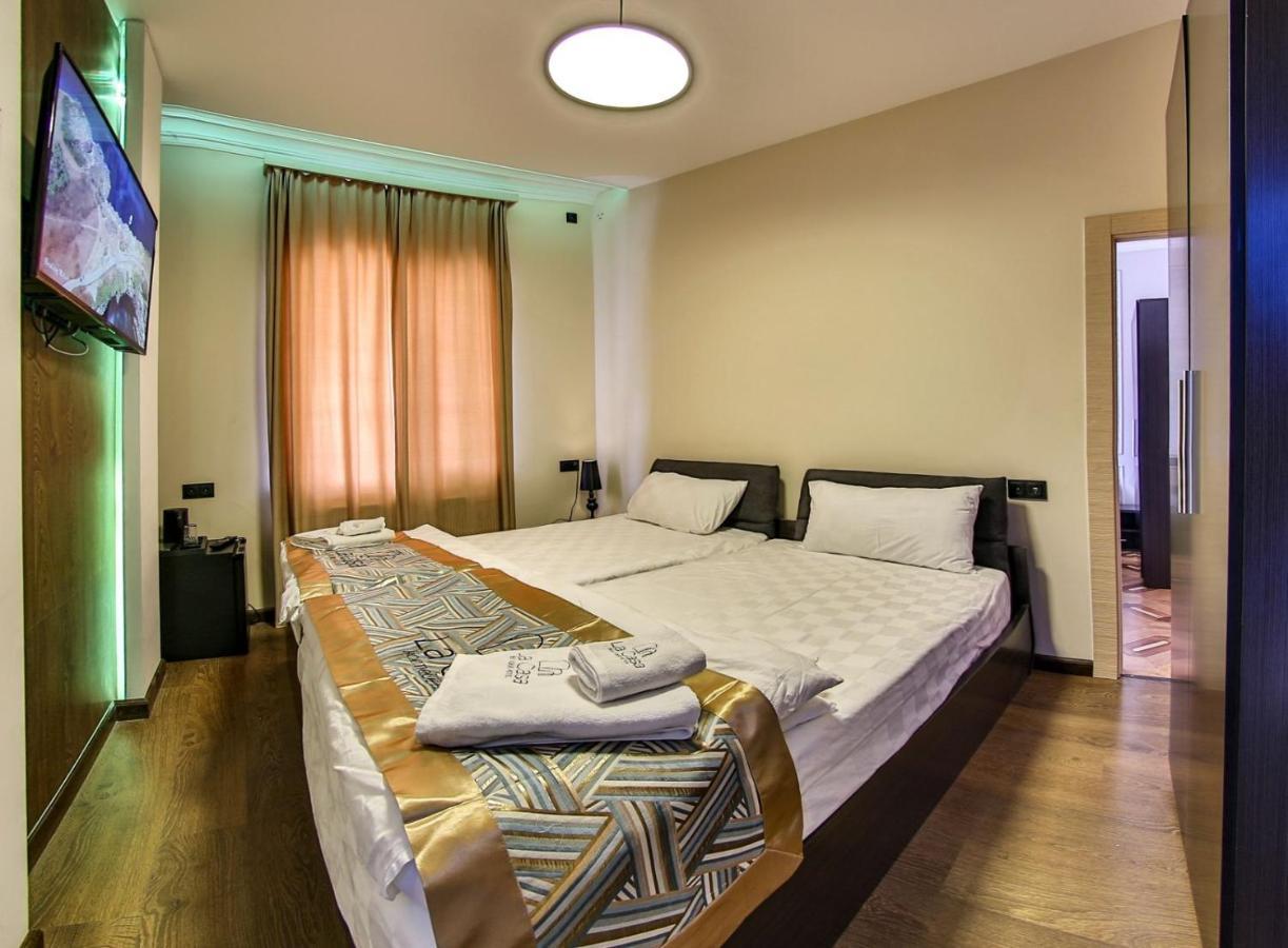 La Casa Hotel Jerevan Buitenkant foto